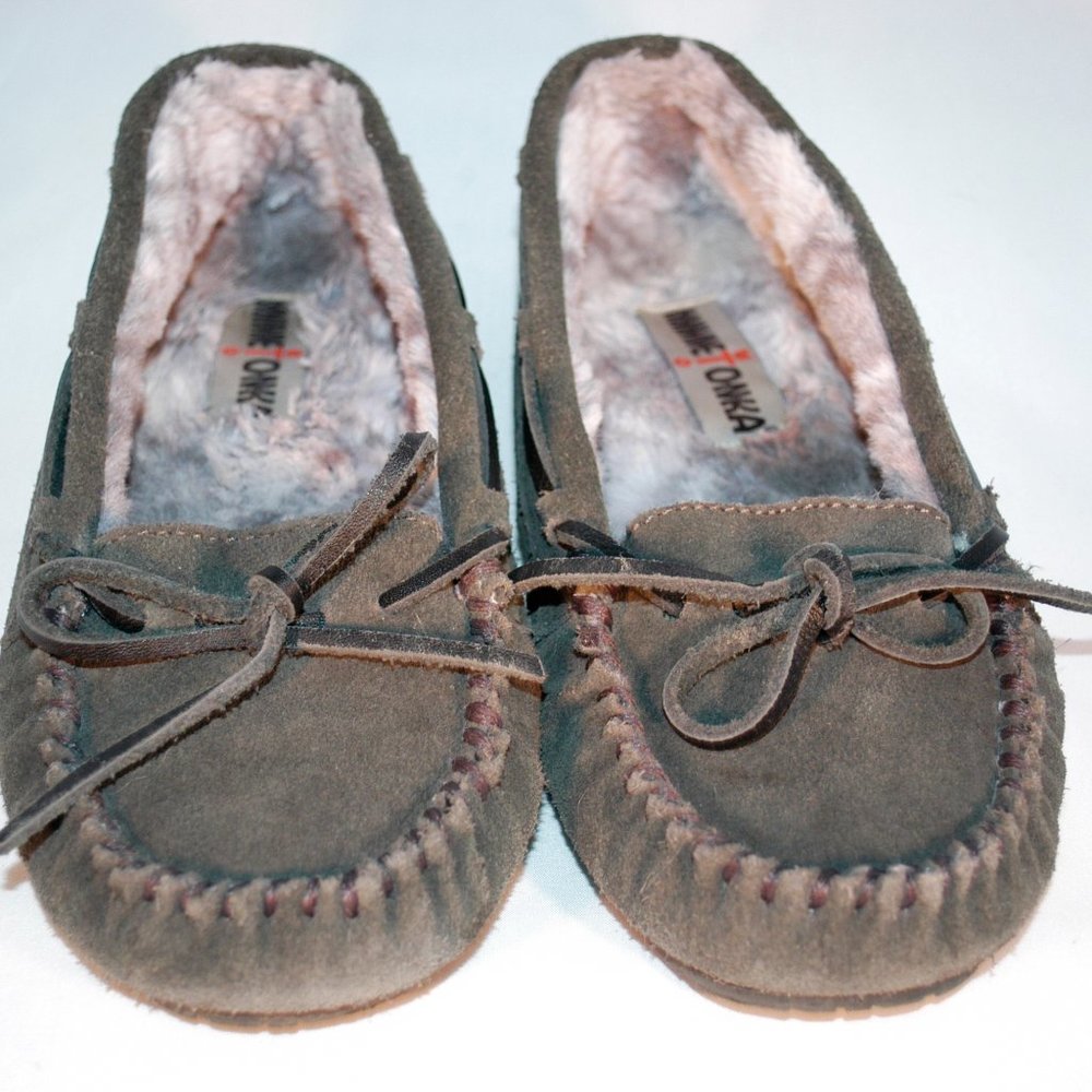Minnetonka Cally soft suede Slippers grey
